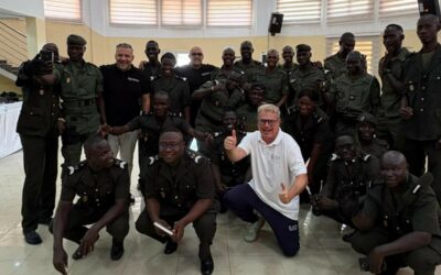 Formation de 100 agents de l’ENAP au gant à impulsion électrique en Afrique